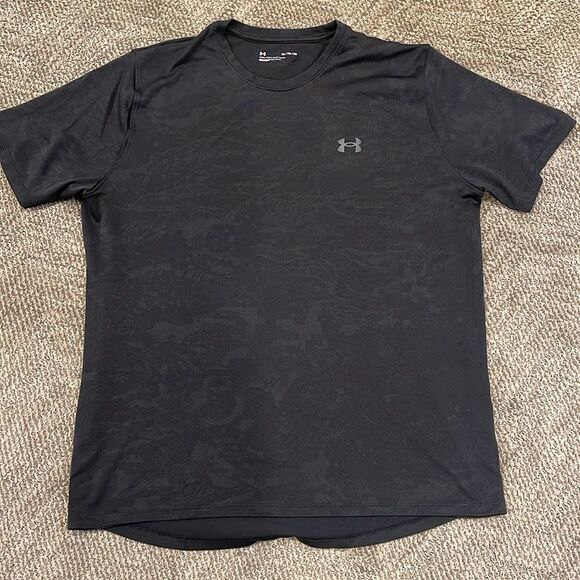 Under Armour Black Camo Tee - Picture 1 of 3